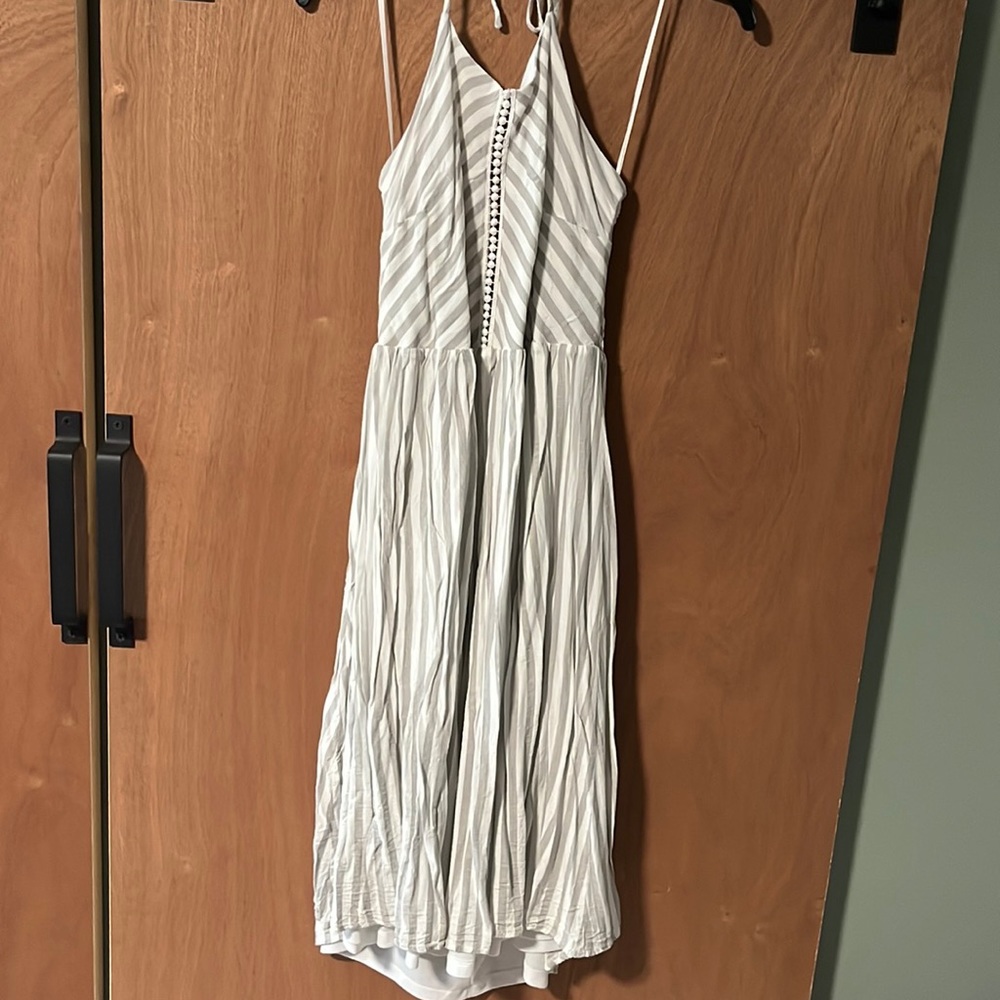 Hem & thread halter dress size large